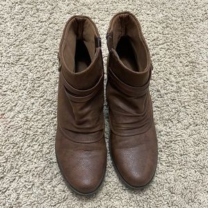 AMAZON brown ankle boots